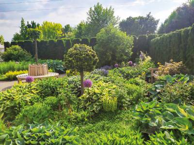 GOCZAŁKOWICE ZDRÓJ: SPACER PO OGRODACH